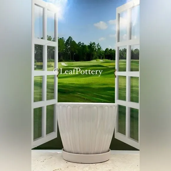 Pancho White Ceramic Planter Pot with Saucer Attached - Picture 3 of 9